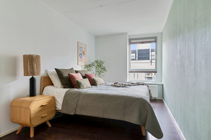 Photo 3 of Bilderdijkstraat 79-A