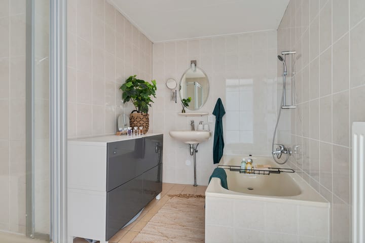 Photo 4 of Bilderdijkstraat 79-A