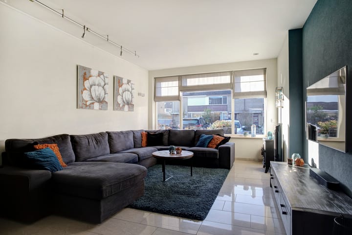 Photo 8 of Bourgondiëweg 23