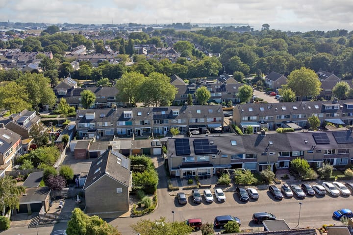 Photo 40 of Bourgondiëweg 23