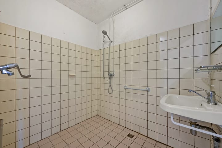 Photo 16 of Roland Holstlaan 988