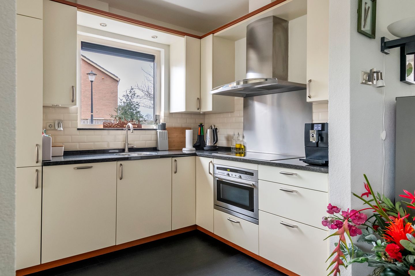 Photo 14 of Oranje Nassaulaan 57