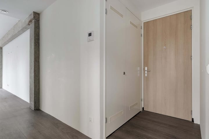 Foto 9 van Van Vollenhovenstraat 3-129