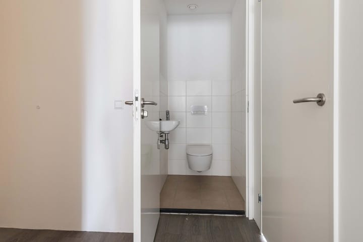 Foto 10 van Van Vollenhovenstraat 3-129