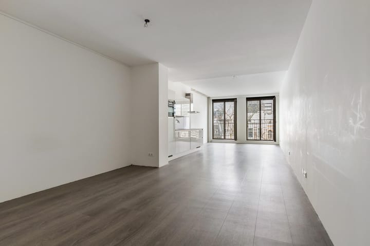 Photo 12 of Van Vollenhovenstraat 3-409