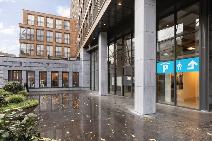 Photo 4 of Van Vollenhovenstraat 3-409