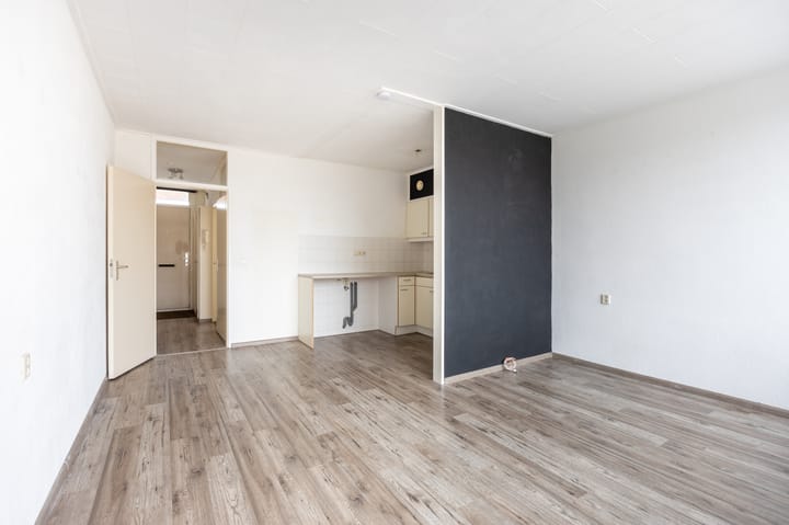 Photo 2 of Van Bergenplein 36