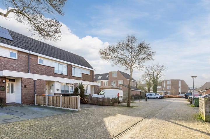 Foto 2 van Botter 32 5