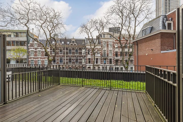 Foto 2 van Van Vollenhovenstraat 3-108