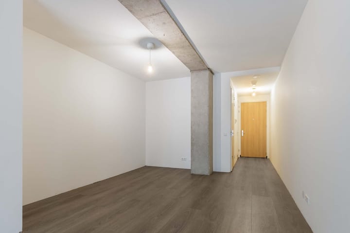 Foto 8 van Van Vollenhovenstraat 3-108