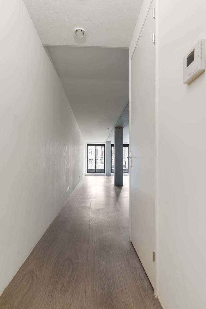 Foto 9 van Van Vollenhovenstraat 3-108