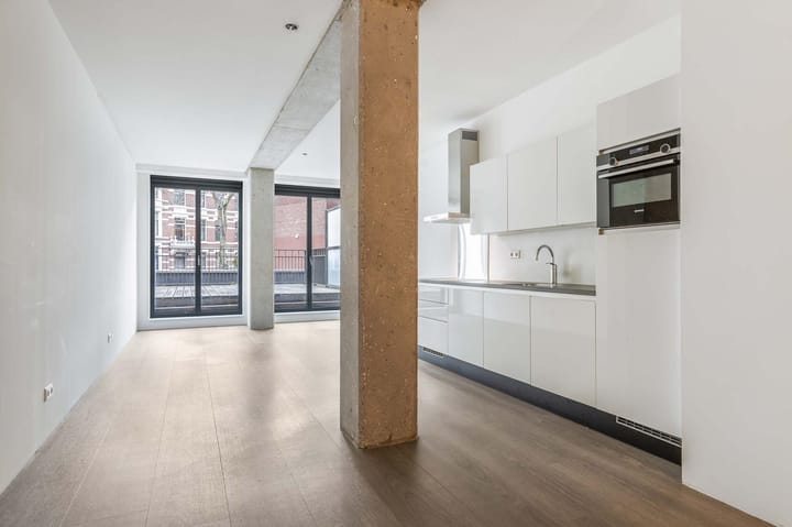 Foto 13 van Van Vollenhovenstraat 3-108