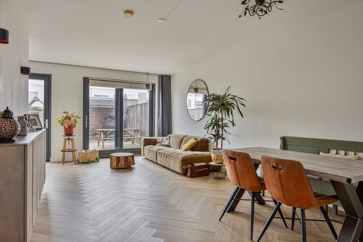 Foto 2 van Oeverzwaluw 52