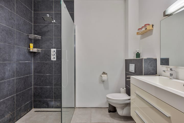 Foto 15 van Oeverzwaluw 52