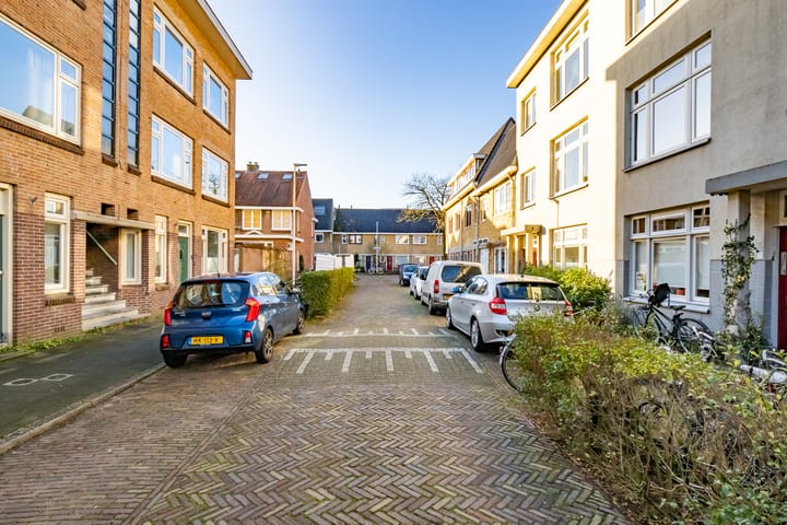 Photo 27 of Nieuwravenstraat 21