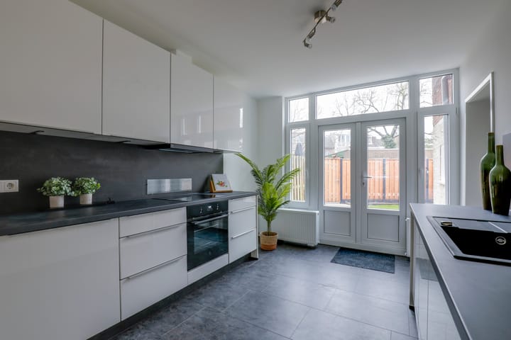 Foto 7 van Egelantierstraat 2