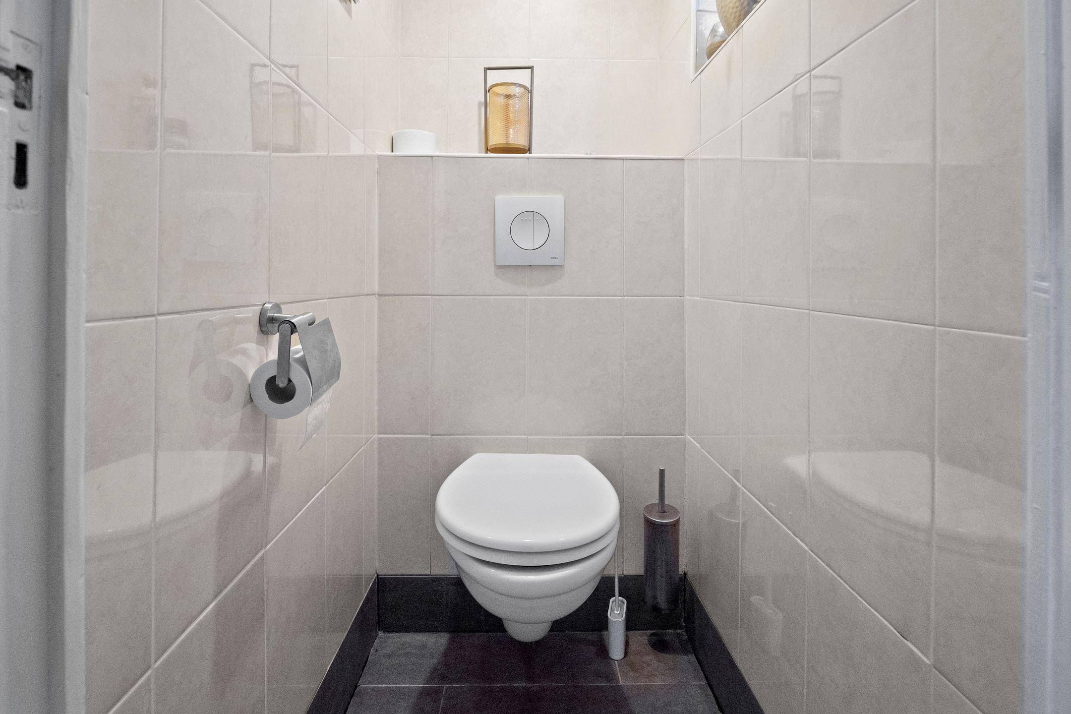 Photo 6 of Hertzogstraat 4