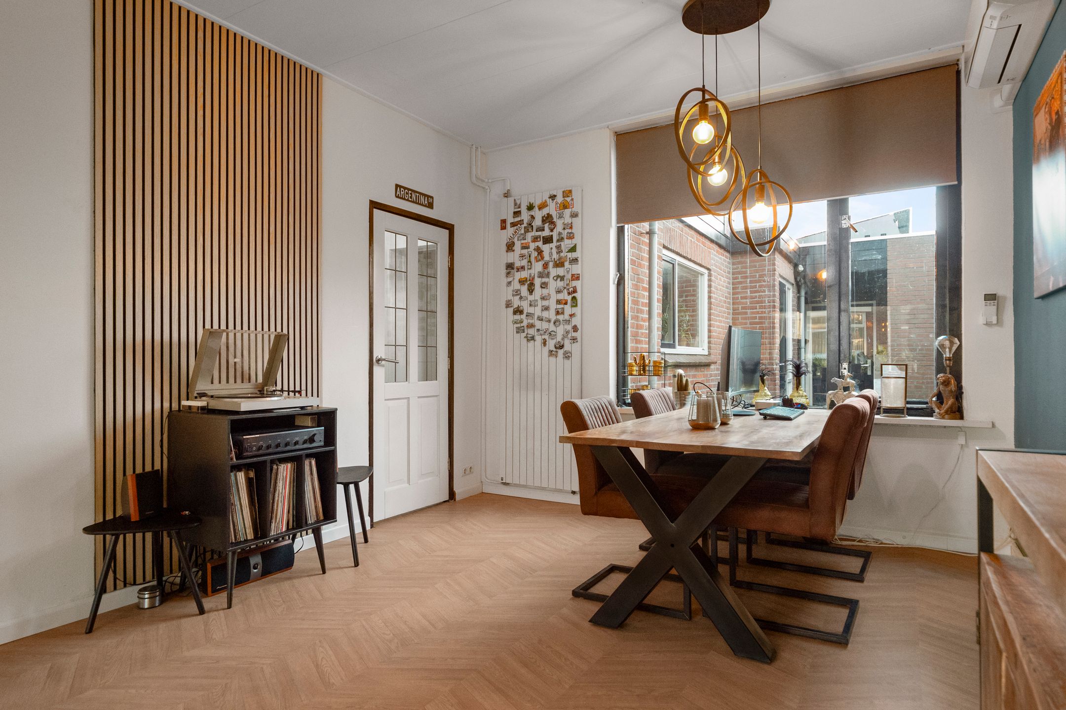 Photo 9 of Hertzogstraat 4