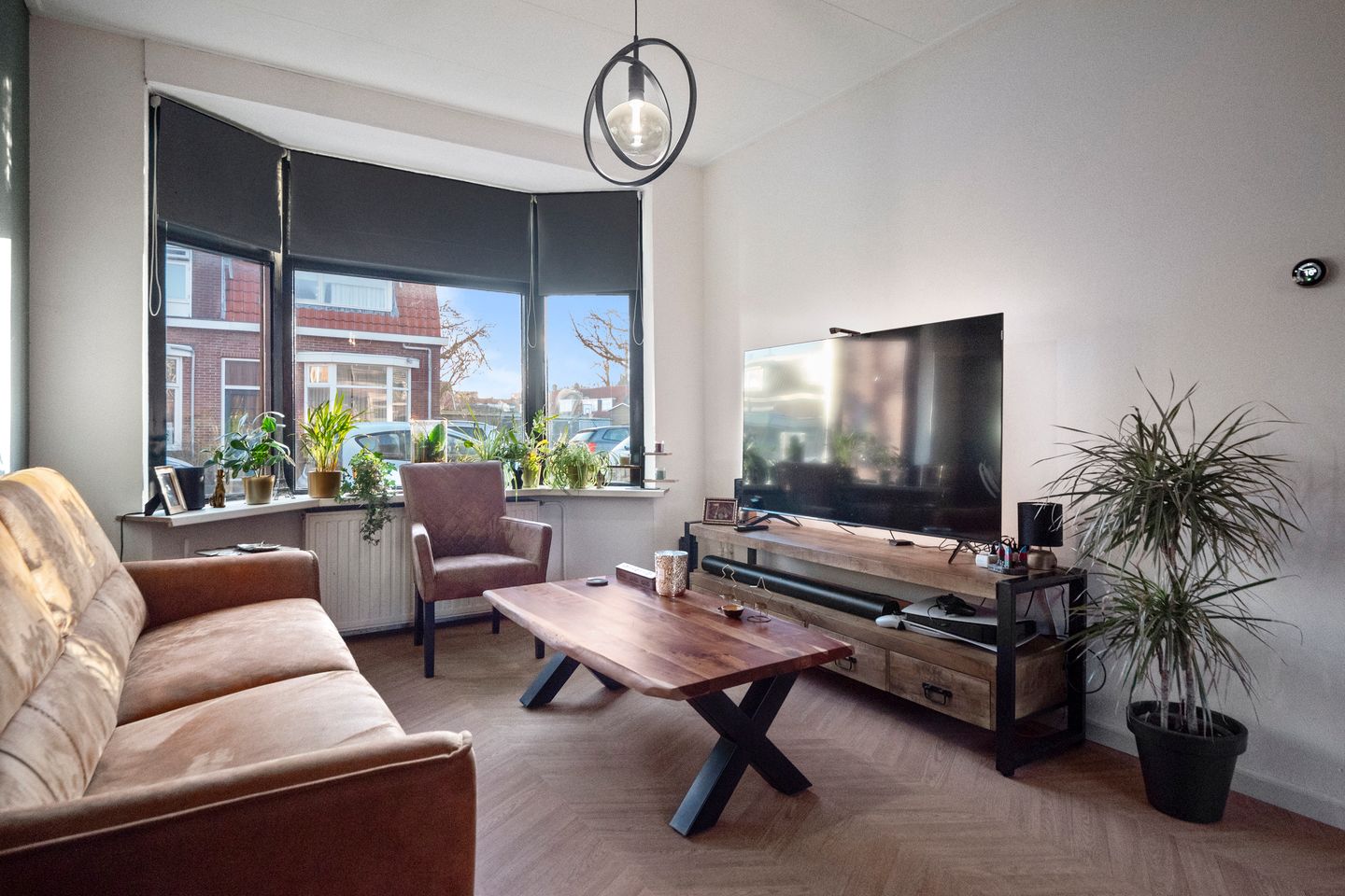 Photo 10 of Hertzogstraat 4