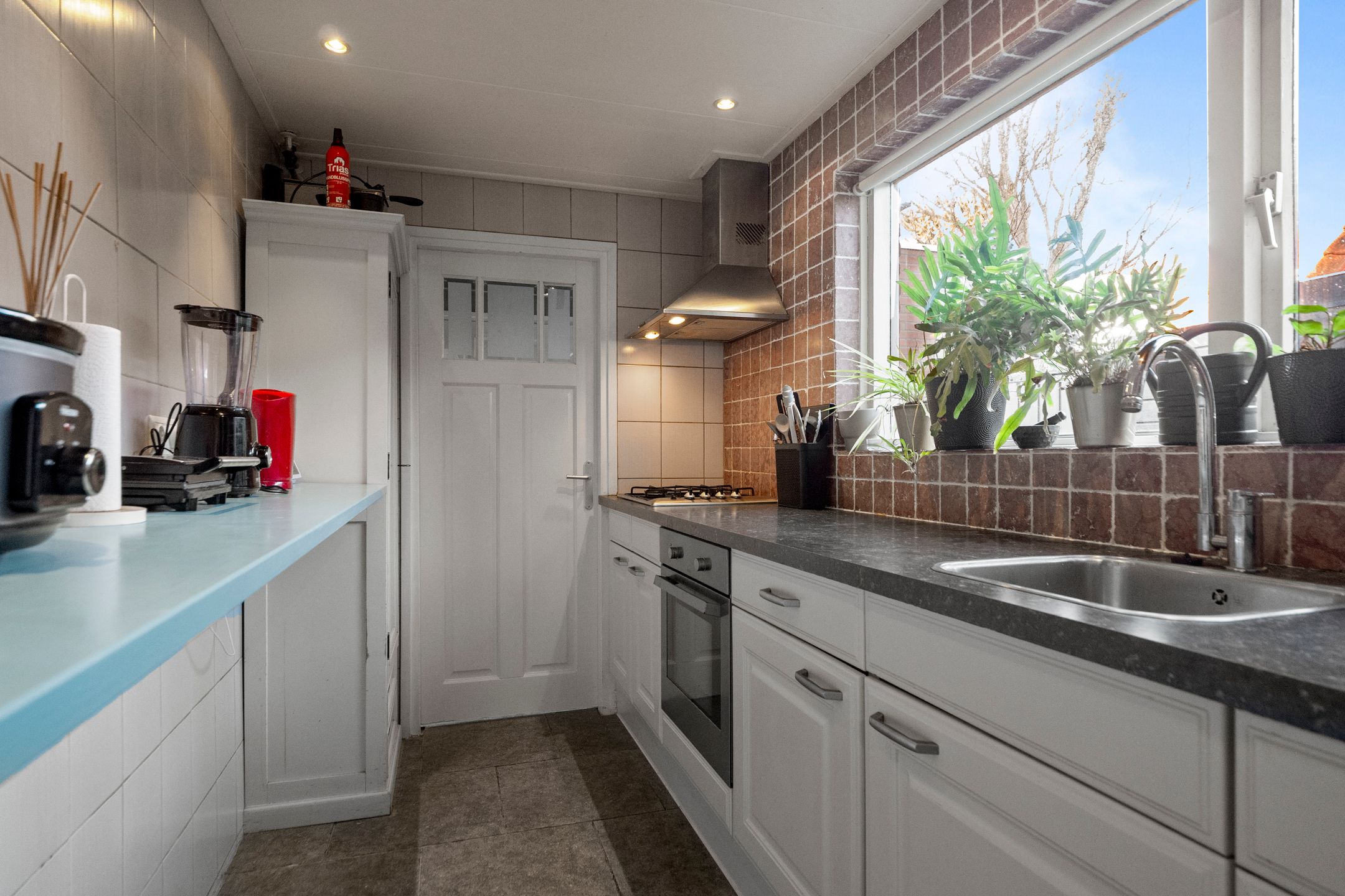 Photo 12 of Hertzogstraat 4