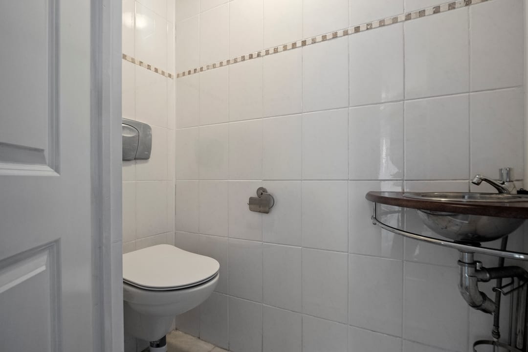 Photo 22 of Hertzogstraat 4