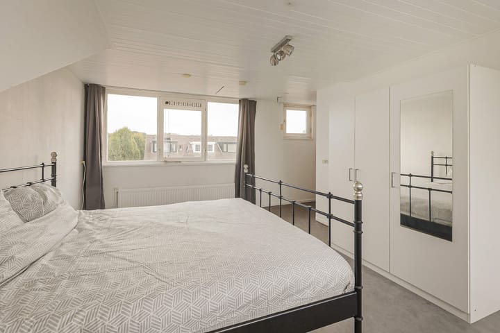 Foto 16 van J.G. Suurhoffstraat 101