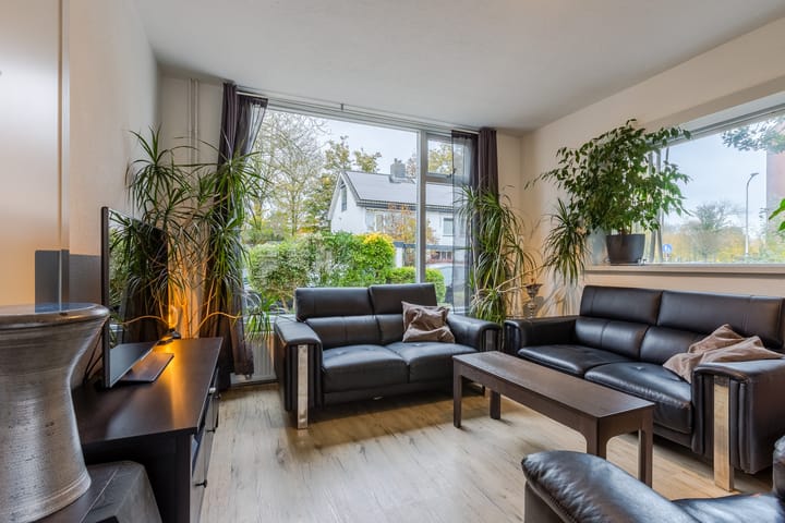 Foto 10 van Tesselschadelaan 1