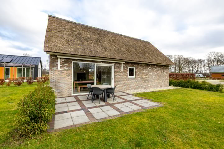 Foto 10 van Zuidlaarderweg 37-106