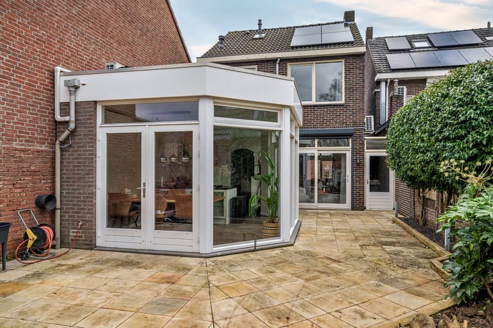 Foto 22 van 1e Graaf van Loonstraat 23