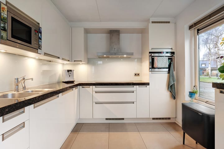 Foto 24 van Van Leeuwenhoeklaan 51