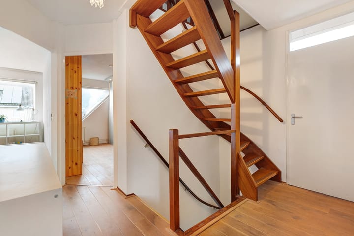 Foto 38 van Van Leeuwenhoeklaan 51