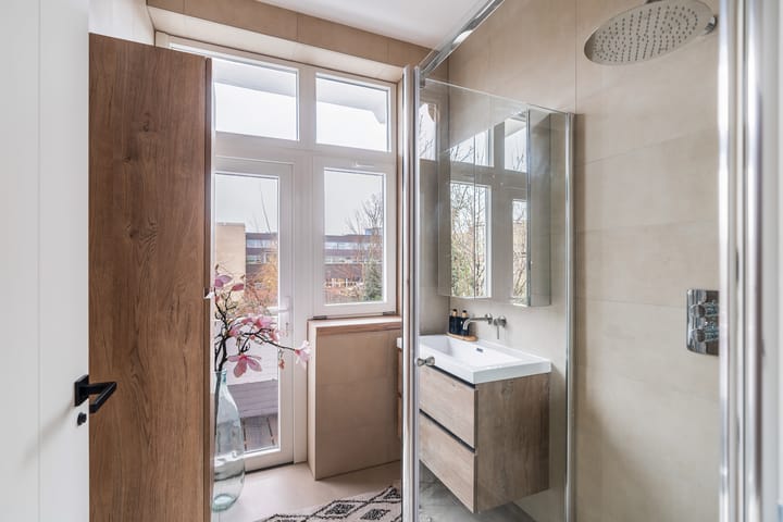 Foto 13 van Hendrik van Deventerstraat 27