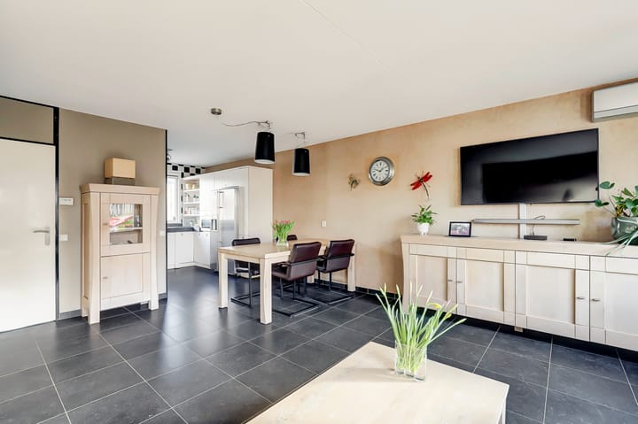 Foto 9 van Aristotelestuin 21