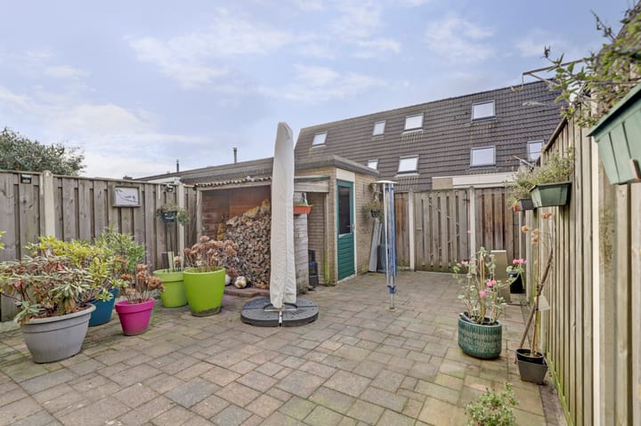 Foto 31 van Aristotelestuin 21