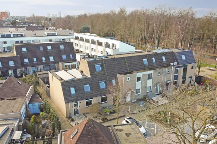 Foto 35 van Aristotelestuin 21