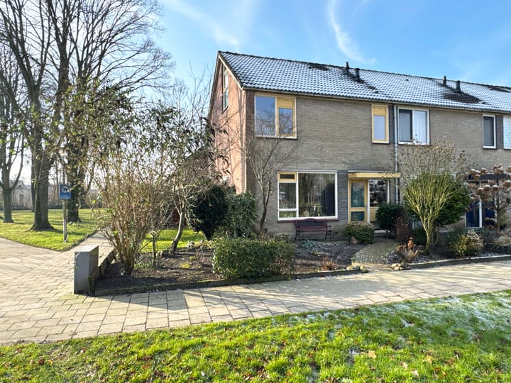 Foto 1 van van den Boetzelaerlaan 22