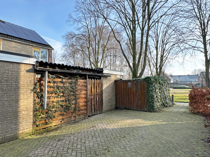 Foto 17 van van den Boetzelaerlaan 22