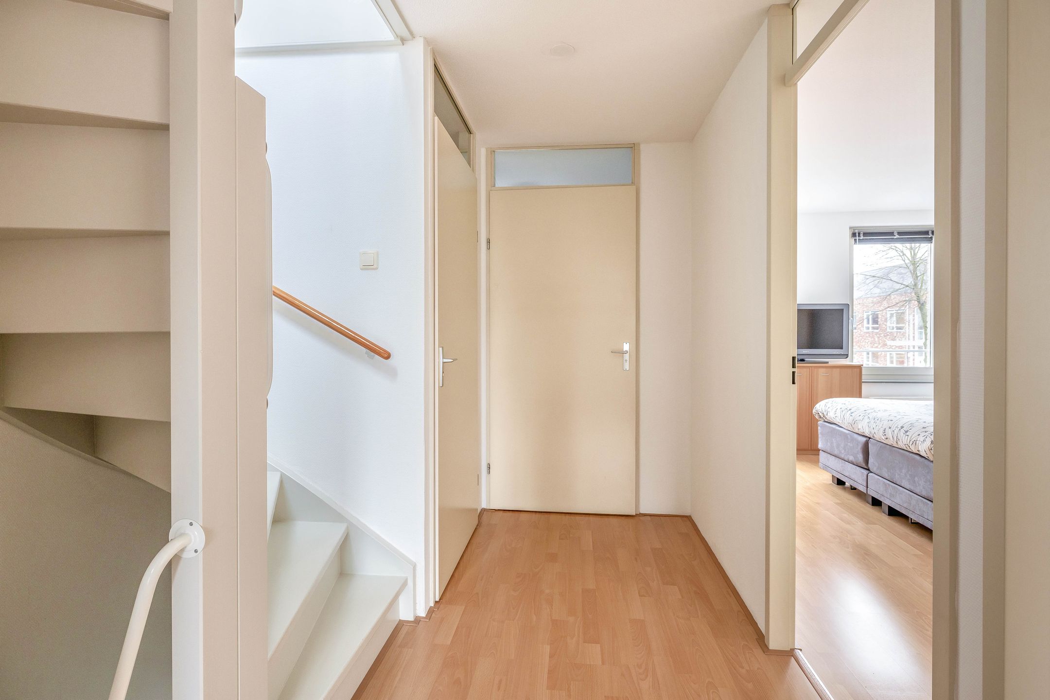 Foto 24 van Hazerswoudestraat 99