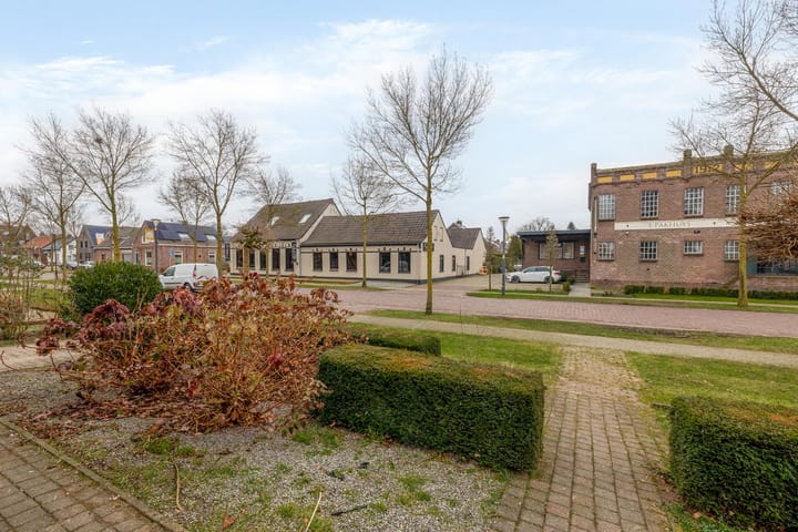 Foto 37 van Past. van Haarenstraat 20