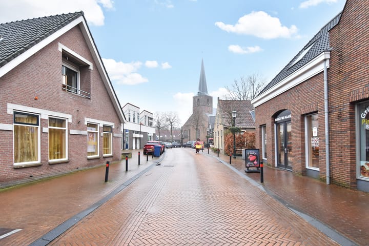 Photo 30 of Miening 20