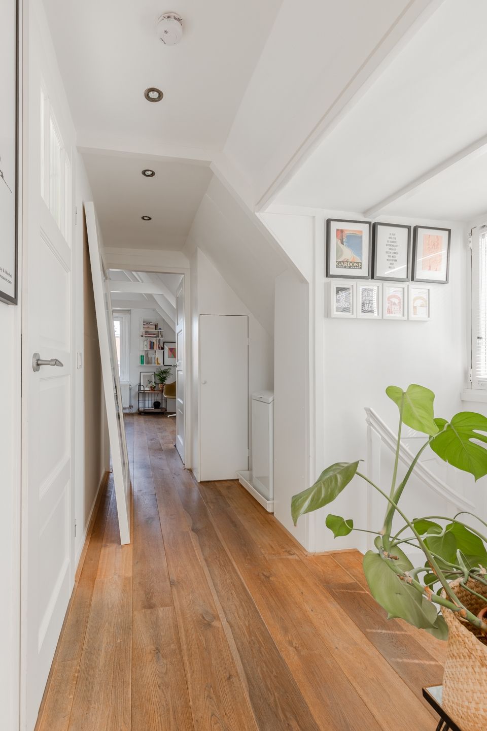 Foto 24 van Van Oldenbarneveldtstraat 14-3