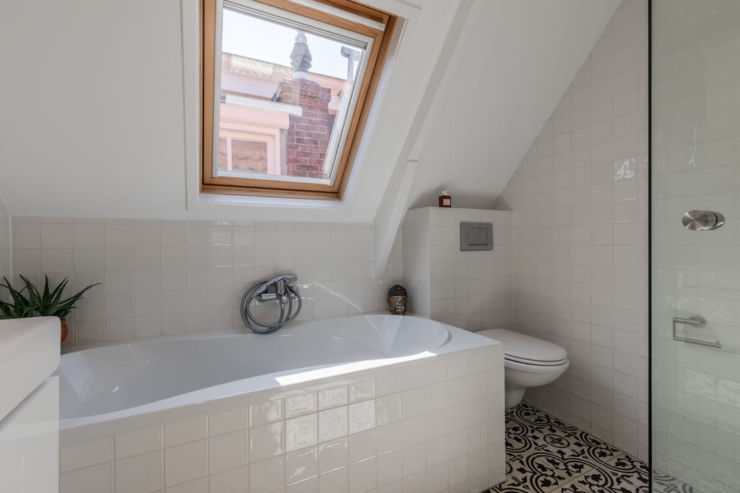 Foto 31 van Van Oldenbarneveldtstraat 14-3