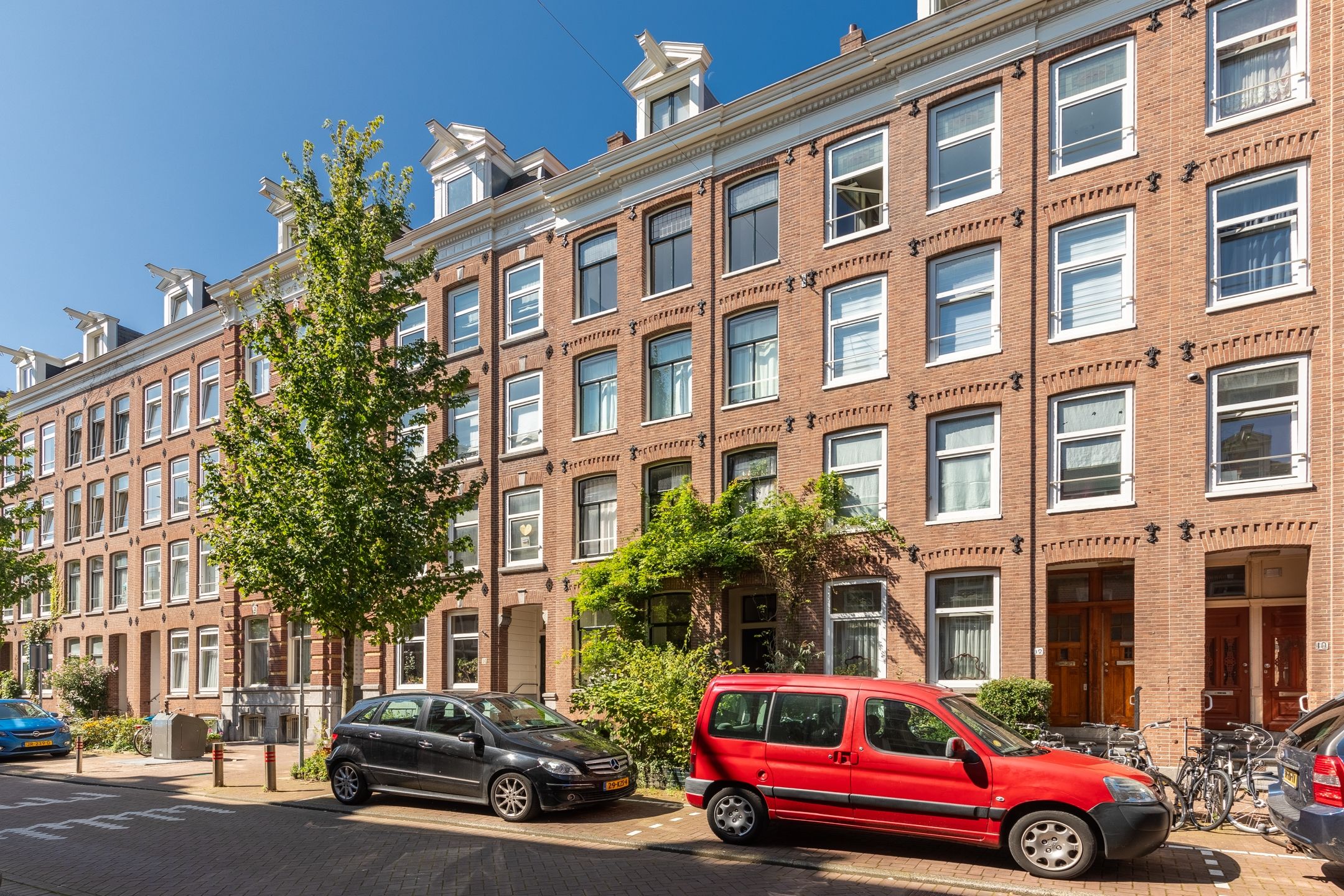 Foto 42 van Van Oldenbarneveldtstraat 14-3