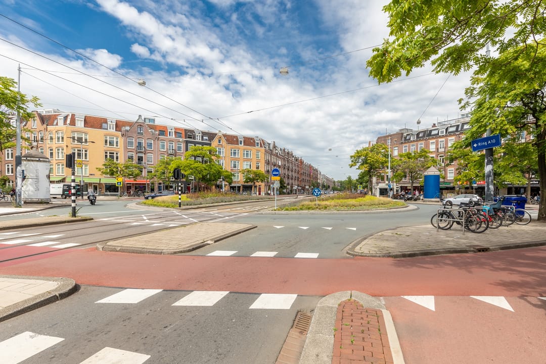 Foto 46 van Van Oldenbarneveldtstraat 14-3