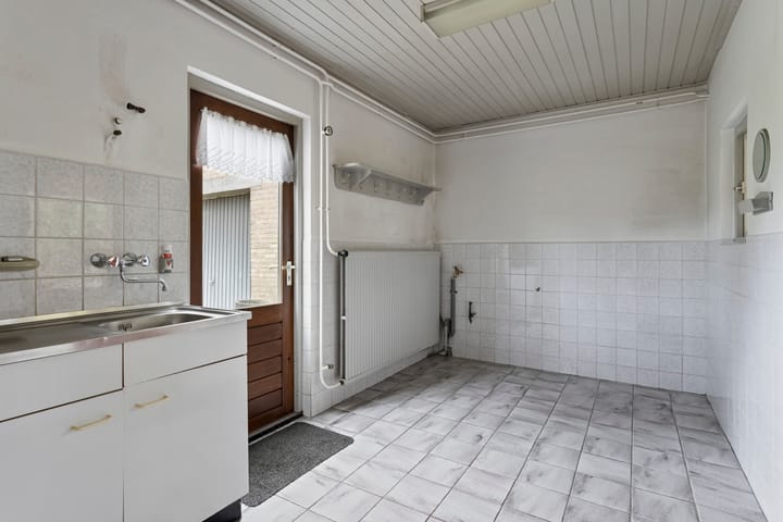 Foto 15 van Wijststraat 4