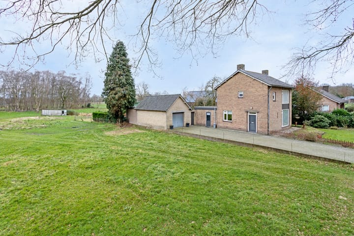 Foto 32 van Wijststraat 4