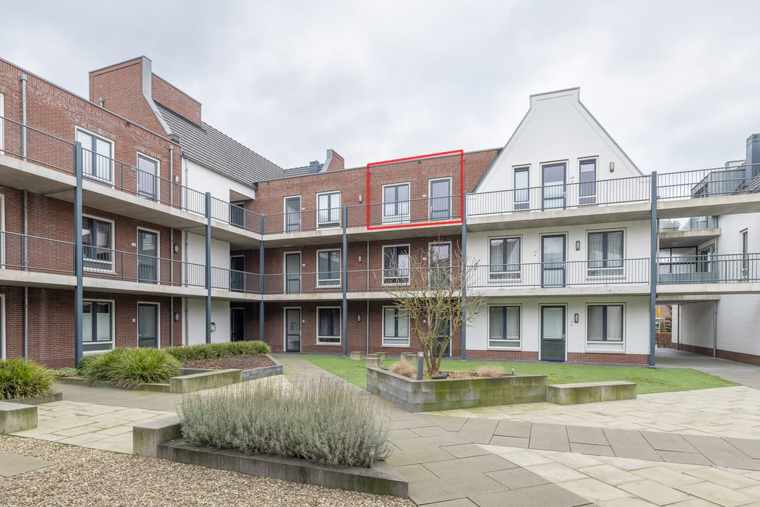 Foto 2 van Ds. Van de Woestijnehof 207