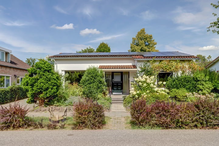 Bekijk foto van Englaan 68