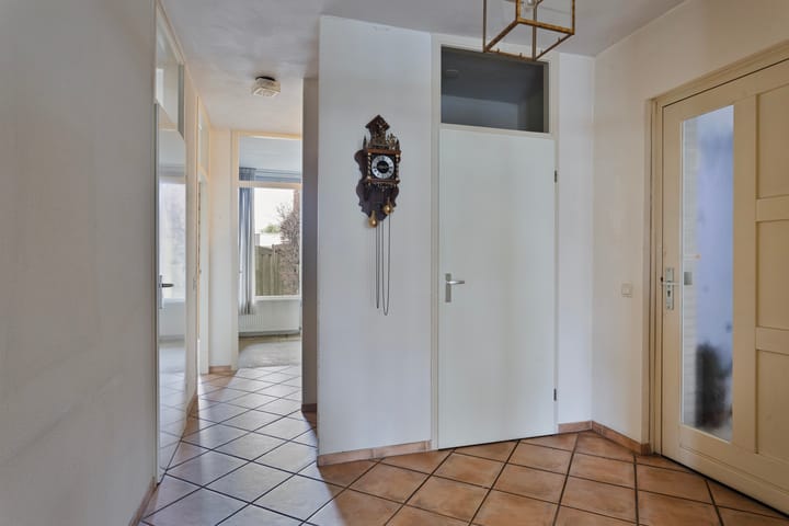 Foto 9 van Burgemeester van der Klokkenlaan 25