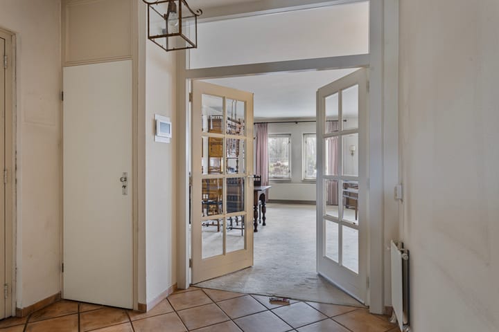 Foto 10 van Burgemeester van der Klokkenlaan 25